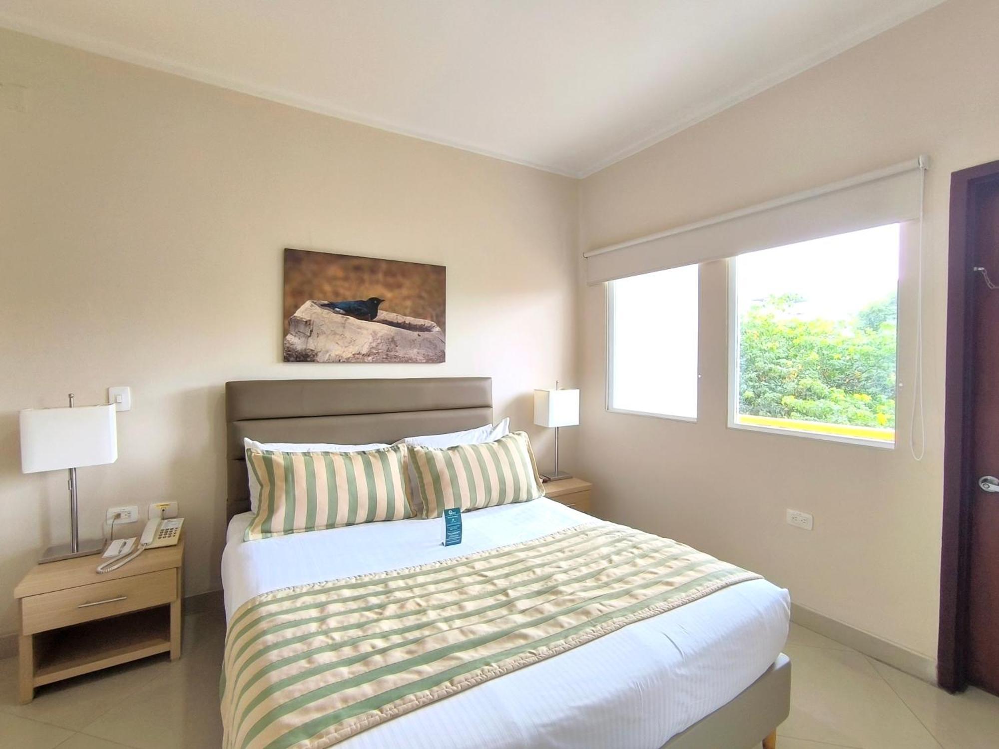 Hotel Neiva Plaza Buitenkant foto